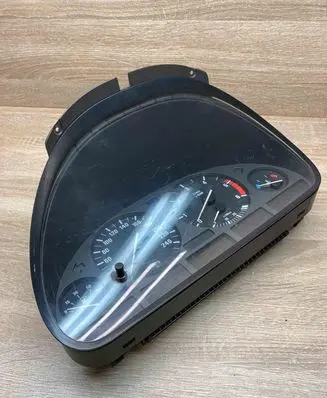 BMW 3 E36 Speedometer (instrument cluster) 8372357 110008735