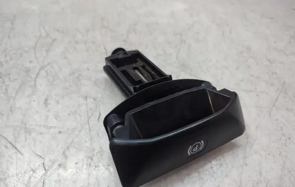 Mercedes-Benz C W204 Hand brake release handle A2044200177