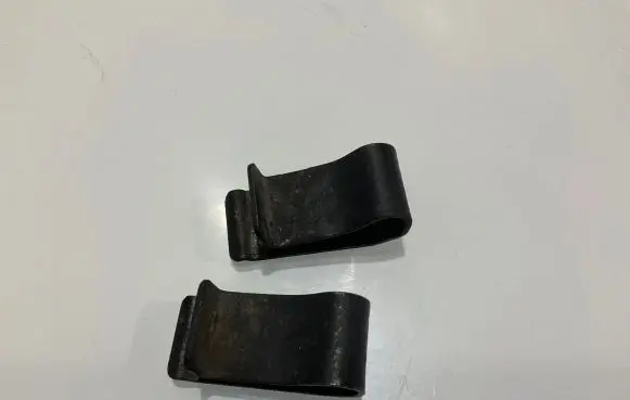 Mercedes-Benz E W211 Radiator mount bracket A1235040246 1235040246