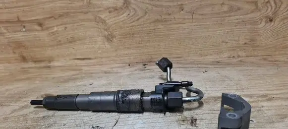 BMW X3 E83 Fuel injector 0445115048 779272104