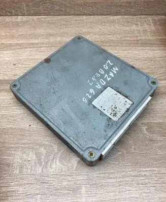 Mazda 626 Engine control unit/module ECU TZFEG 79738408