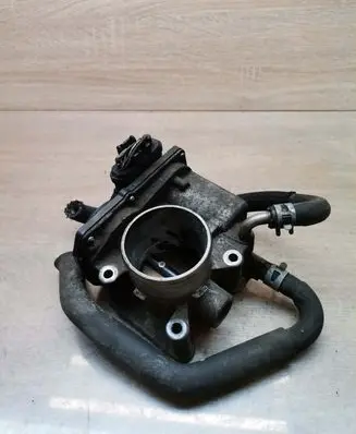 Toyota Corolla Verso AR10 Throttle body valve 220300D021 6A02