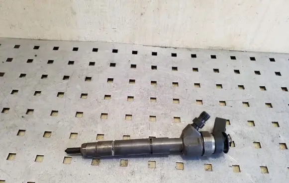 Mercedes-Benz A W169 Fuel injector A6400700787