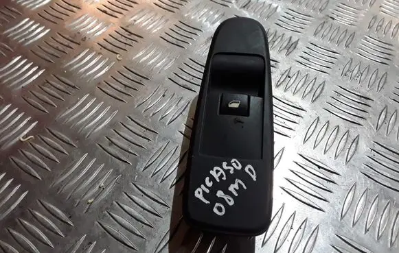 Citroen C4 I Picasso Electric window control switch 96639377ZD