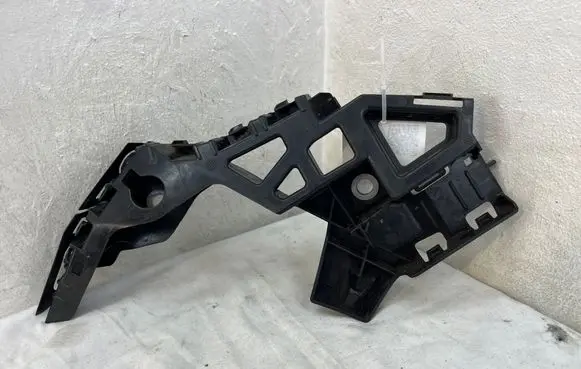 Volkswagen Golf VIII Front bumper mounting bracket 5H0807050D