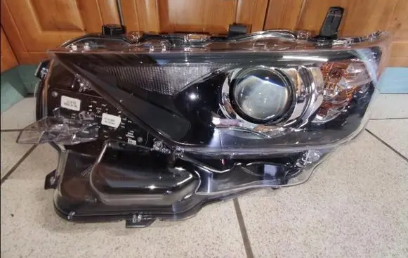 Toyota Auris E180 Headlight/headlamp