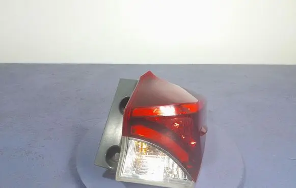 Toyota Auris E180 Rear/tail lights 02-353
