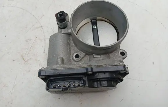 Lexus RX 450H Throttle valve 2203031090