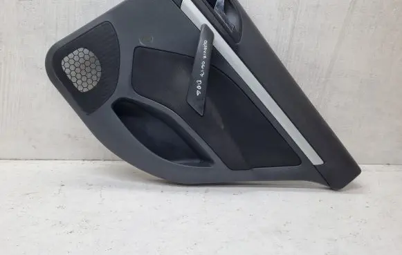 Skoda Octavia Mk2 (1Z) Front door card panel trim 1Z9867210AP