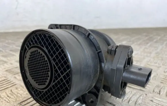 Audi A4 S4 B7 8E 8H Mass air flow meter 074906461B 0281002461