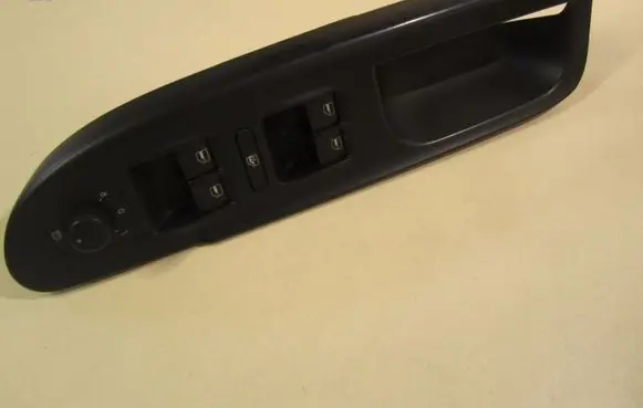Volkswagen PASSAT B6 Electric window control switch