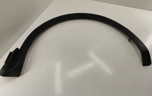 Peugeot 5008 II Front arch trim 9825288877