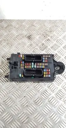 Volvo S60 Fuse box set 31682732