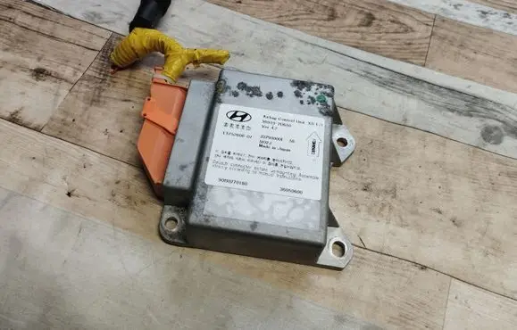 Hyundai Elantra Airbag control unit/module 959102D650