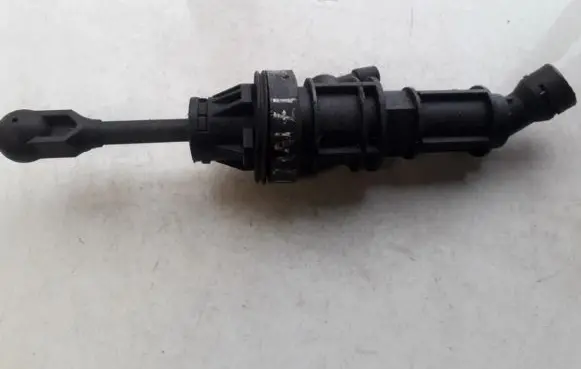 Mitsubishi Lancer X Clutch master cylinder