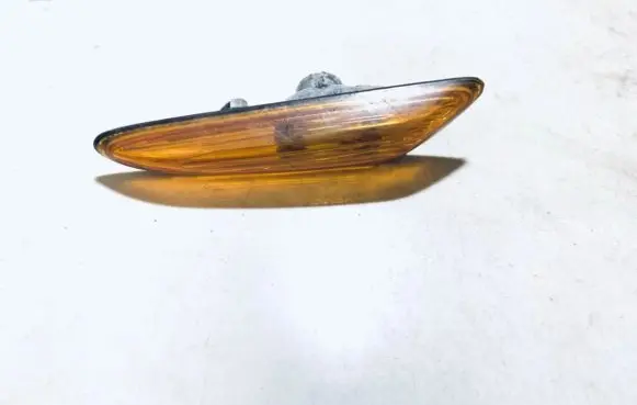 BMW 5 E60 E61 Front fender indicator light 8382104 e130623