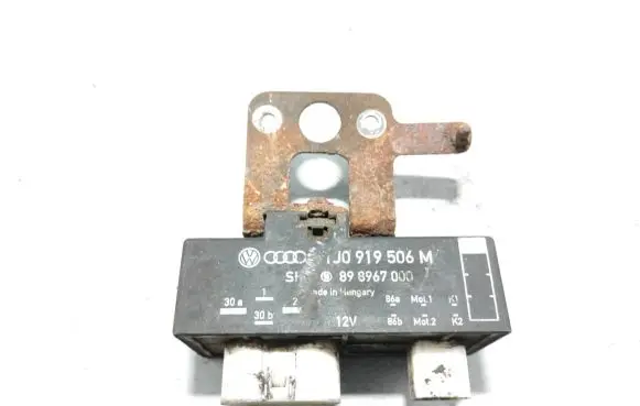 Volkswagen Polo Coolant fan relay 1J0919506M 898967000