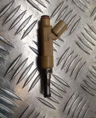 Toyota Prius (XW30) Fuel injector 069092527 2325037010