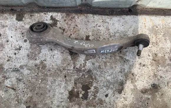 Mercedes-Benz CLS C218 X218 Front lower control arm/wishbone 218113191734R