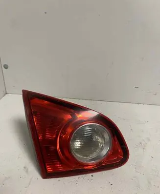 Tailgate rear/tail lights