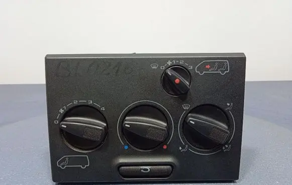 Volkswagen Transporter - Caravelle T4 Climate control unit 7D1819045