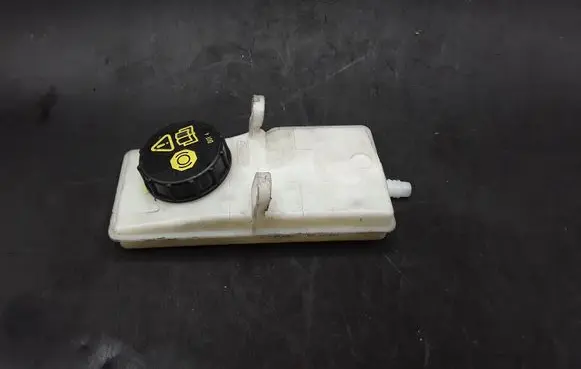 Ford Focus C-MAX Brake fluid reservoir 03350886381