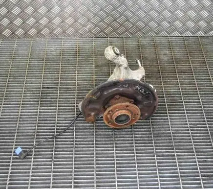 Mercedes-Benz CLA C117 X117 W117 Rear wheel hub A2464230420 A2460306