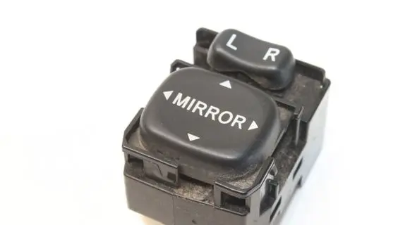 Toyota Prius (XW20) Wing mirror switch