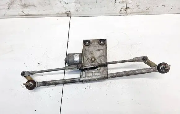 Ford Fiesta Front wiper linkage and motor 89FG17B425AA