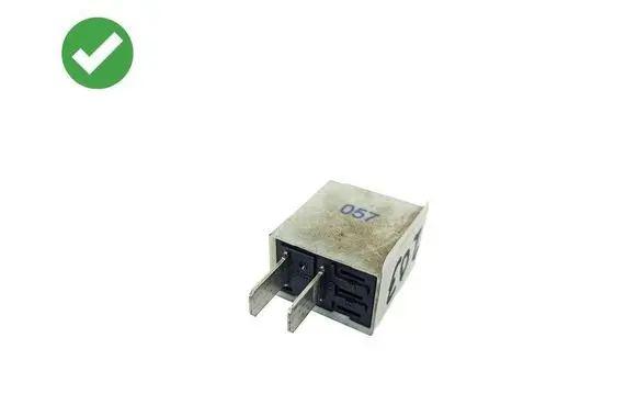 Mercedes-Benz C W203 Other relay A0005461366 93331800