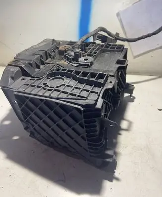 Renault Megane III Battery box tray T07019A150