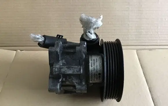 Jaguar S-Type Power steering pump 4R833A674AB