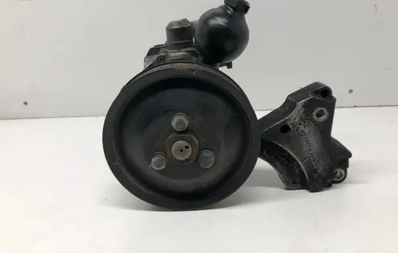 BMW 7 E65 E66 Power steering pump 6760074