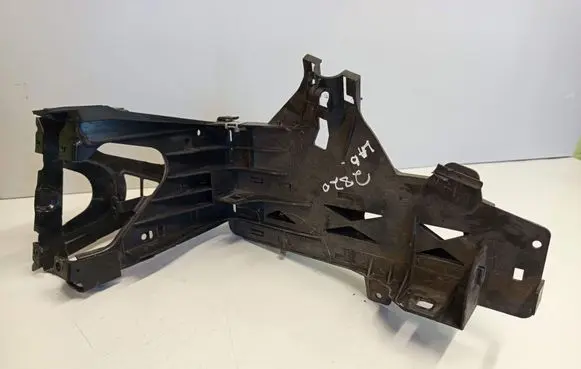 BMW 5 F10 F11 Headlight/headlamp mounting bracket 11071510 7200794