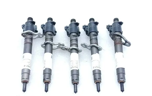 Volvo XC60 Fuel injector 31272767 B4451409870