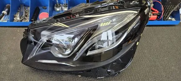Mercedes-Benz E W213 Headlight/headlamp A2139069503 1EX2017