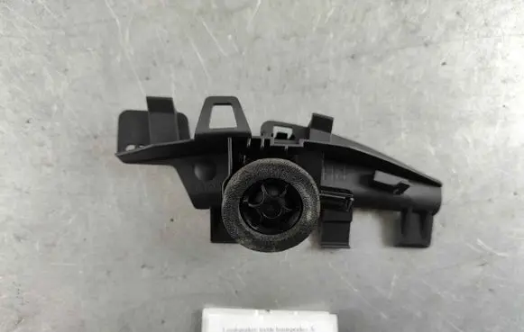 Volvo XC40 Front door speaker 31456837