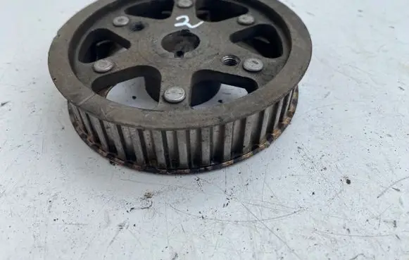 Toyota Avensis T220 Fuel pump gear (pulley)