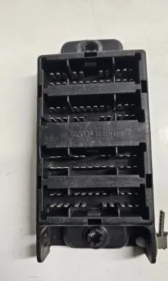 KIA Sorento Fuse module