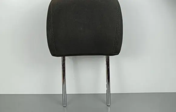 Jeep Wrangler Front seat headrest 