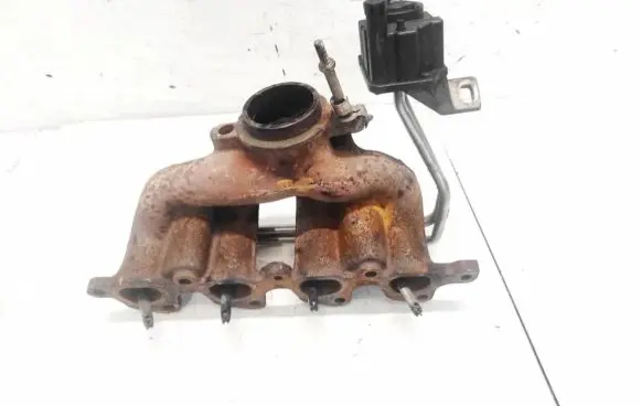 Ford Escort Exhaust manifold 928f943jb