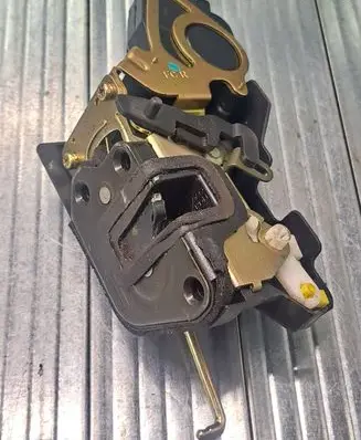 Hyundai Matrix Rear door lock