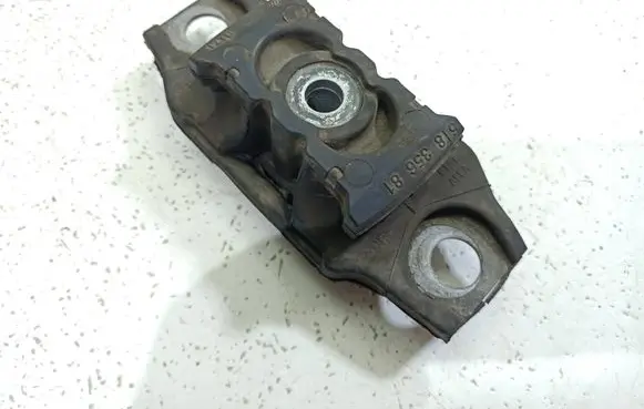 Lancia Ypsilon Engine mount vacuum valve 51835681