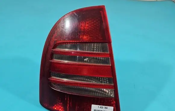 Skoda Superb B5 (3U) Rear/tail lights 3U5945111 IMPRK1423784