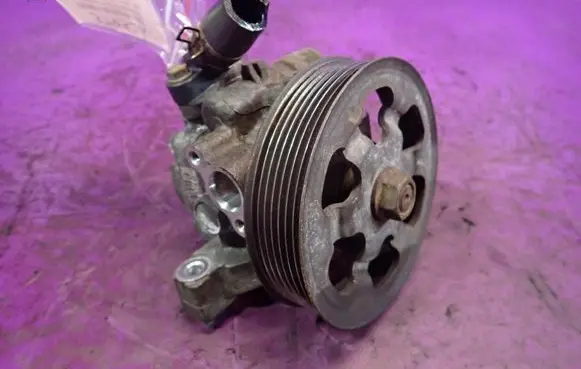 Honda CR-V Power steering pump