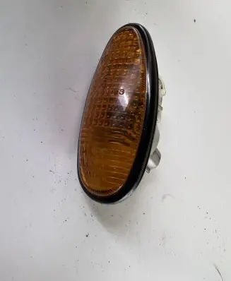 Mitsubishi Space Wagon Front fender indicator light