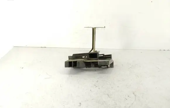 Front bumper mounting bracket