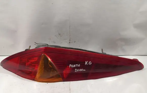 Fiat Punto (188) Rear/tail lights 46794078