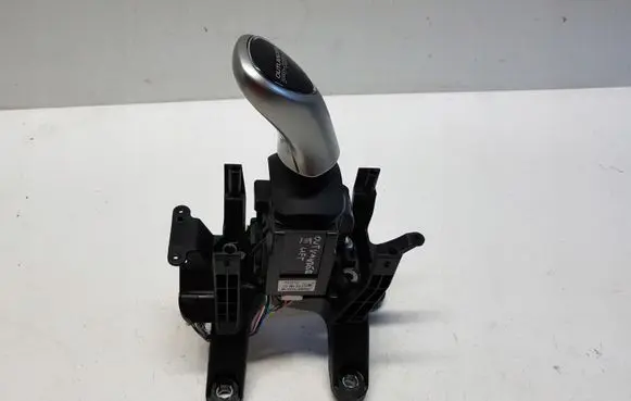 Mitsubishi Outlander Gear selector/shifter in gearbox 2400A355
