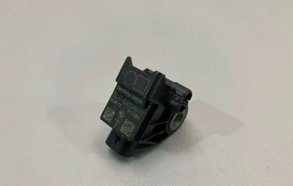 BMW 5 G30 G31 Airbag deployment crash/impact sensor 9341546